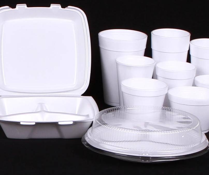 Disposable white polystyrene (styroweave) food containers are a practical a...