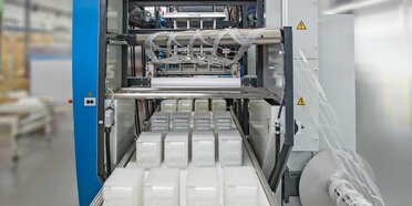 tilt stacking-output